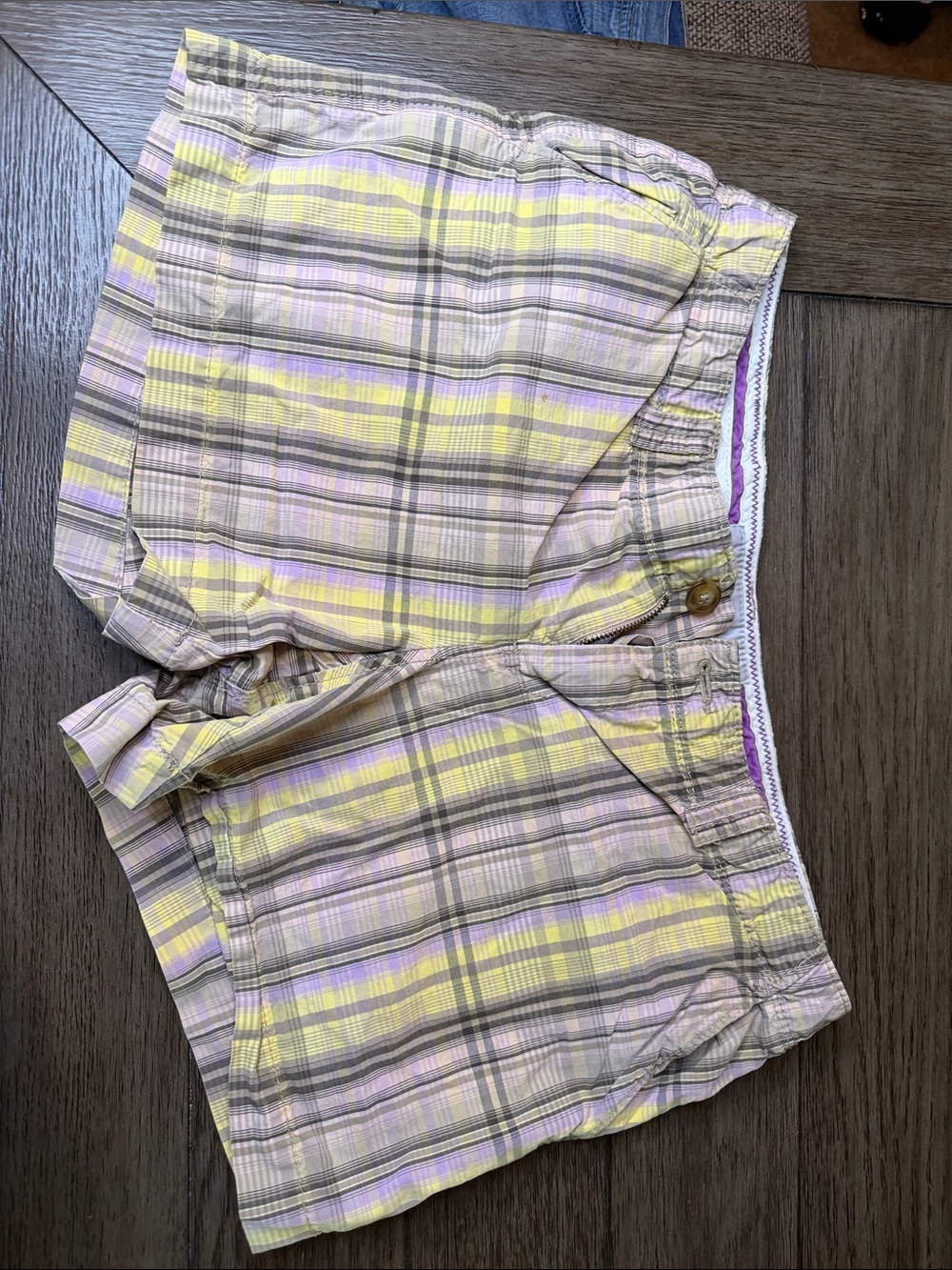 Like new Women's Plaid Cotton Shorts in Yellow & Lavender size 12